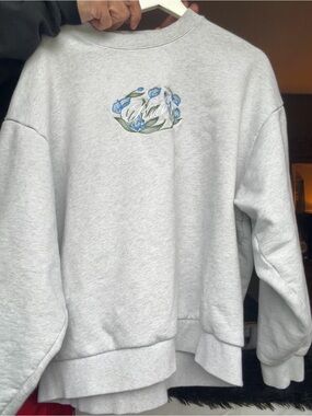 KITH Light Gray Sweatshirt with Blue Floral Embroidery